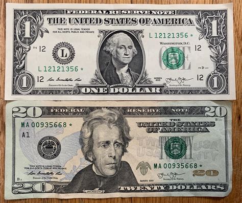 My two star notes, both common on the lookup : papermoney