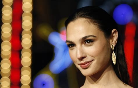 Gal Gadot Smiling Hd Celebrities K Wallpapers Images Backgrounds My