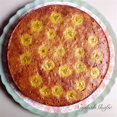 Resep cara membuat kue pisang, salah satu kue tradisional yang populer. Chocolate and Cheese: Kek Pisang Lembut