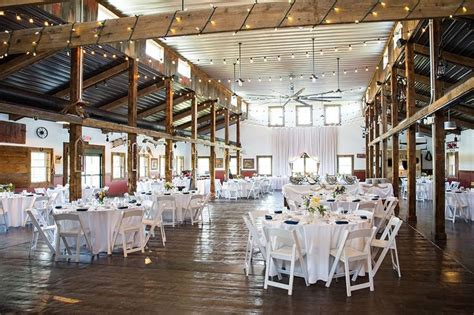 5 Rustic Wedding Venues In The West Chicago Suburbs The Celebration