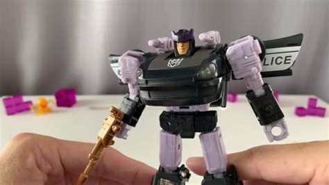 Transformers War For Cybertron Barricade Earth Form In Hand Images
