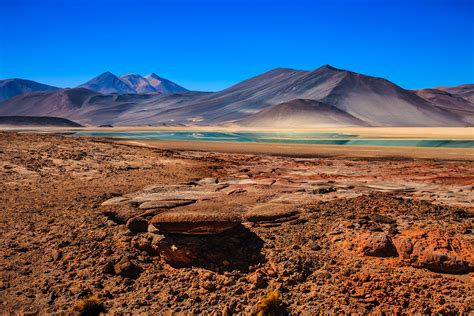Landlocked bolivia is equal in size to california and texas combined. Chile, Bolivia, Perú ⋆ Viajes Kinsai - Viajes a medida