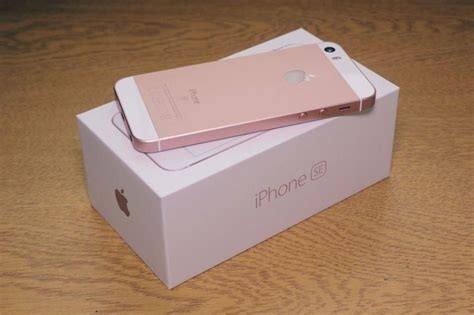 Iphone 5 Se Rose Gold 32gb Sealed Brand Newunlocked In Clacton On