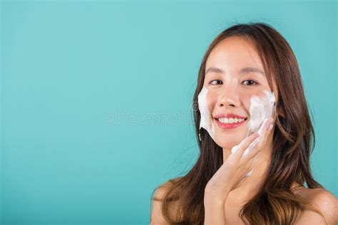 Asian Woman Face Wash Exfoliation Scrub Soap With Skincare Cleansing Stock Image Image Of Asia