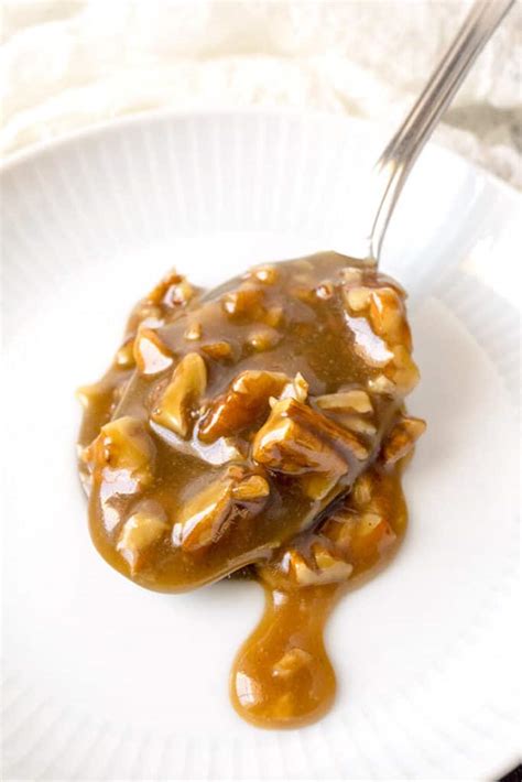 5 Minute Pecan Praline Sauce Foodtasia