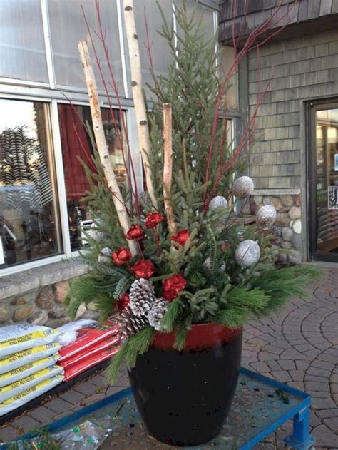 56 Colorful Winter Planters For Your Outdoor Decorations Matchness
