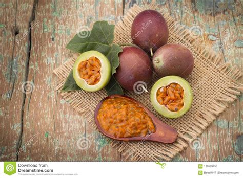 Fruits Of Gulupa On Vine Wood Table Stock Image Image Of Fresh