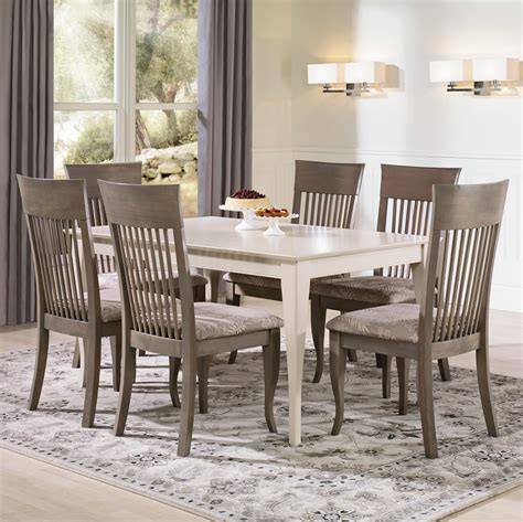 Canadel Gourmet Custom Dining Customizable Rectangular Table Set