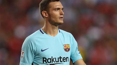 inter milan close to thomas vermaelen loan deal with everton set to miss out on barcelona star