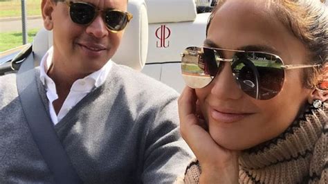 Omg Jlo Unfollows And Erases Alex Rodriguez On Instagram Check Out