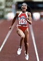 Florence Griffith-Joyner - 100 m (10,49 s; 1988 rok) i 200 m (21,34 s ...