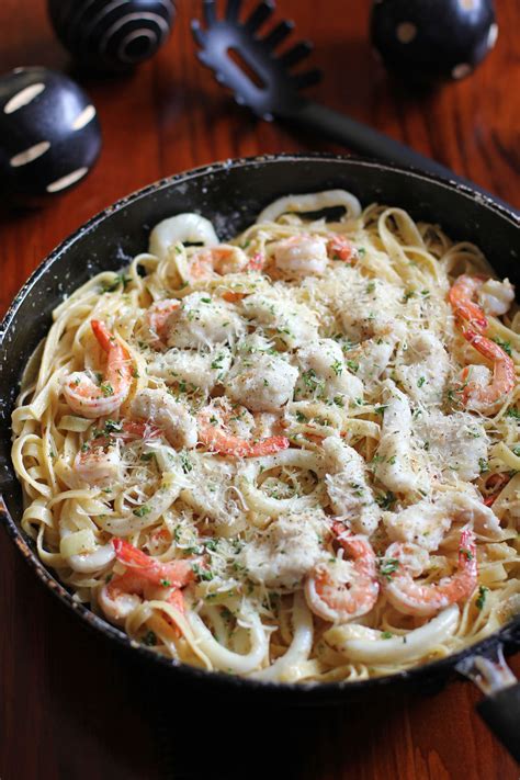 Creamy Seafood Alfredo Ang Sarap