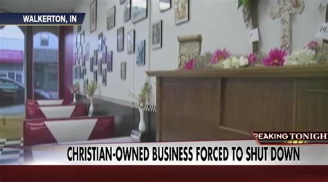 Indiana Pizzeria That Refused To Cater Gay Weddings Forced To Close Video Tpm Talking