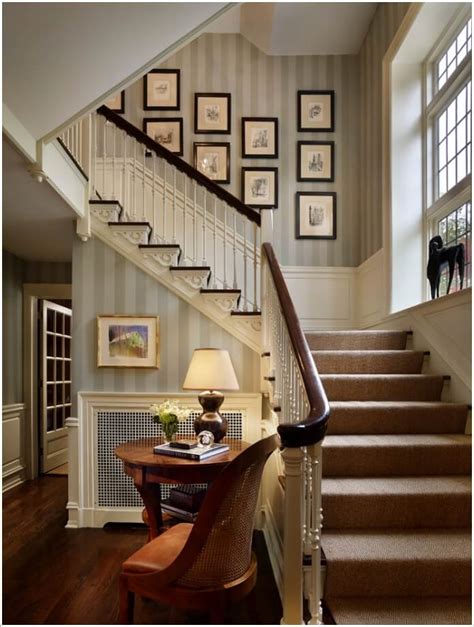 10 Artistic Ways To Decorate Your Staircase Area