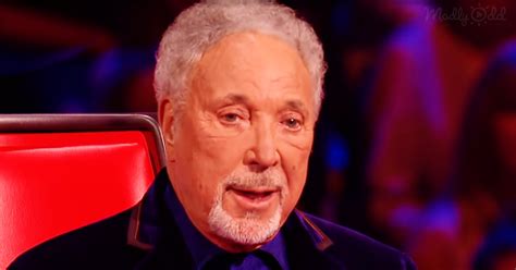 Sir thomas jones woodward, kbe (born 7 june 1940), best known by his stage name, tom jones, is a welsh pop singer particularly noted for his powerful voice. Tearful Tom Jones Rises To His Feet and Suddenly Sings With 'Voice' Contestant After Realizing ...