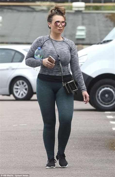 Lauren Goodger Show Off Her Very Peachy Posterior Daily Mail Online