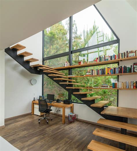 27 Amazing House Design Front Side Staircase Inspiratif Design