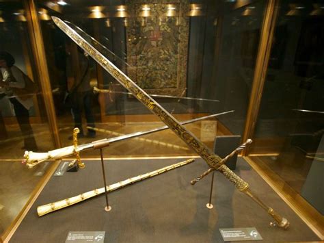 30 Incredible Historic Artifacts Roman Emperor Sword Swords Medieval