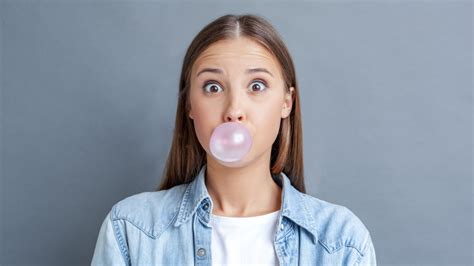 Does Chewing Gum Actually Suppress Your Appetite