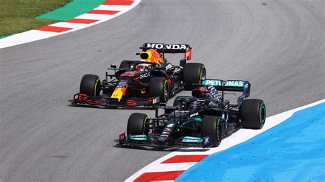 spanish grand prix 2021 lewis hamilton and mercedes outclass red bull s max verstappen in