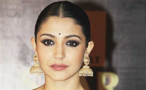 Anushka Sharma A Inspiré Le Maquillage Des Yeux Tutoriel Avec Les