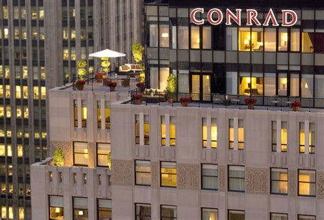 Review Conrad Chicago Hotel