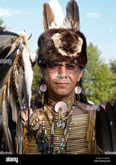 Animal Skins Native American Hi Res Stock Photography And Images Alamy