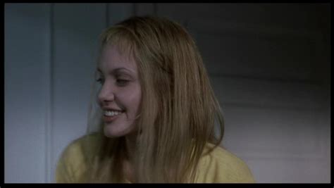 Angelina Jolie As Lisa Rowe In Girl Interrupted Angelina Jolie Image 17410767 Fanpop