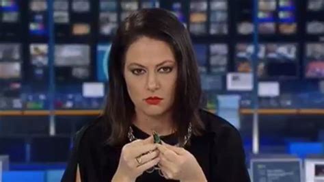 Putyourbloopersout Abc24 Blooper Newsreader Natasha Exelby Makes A