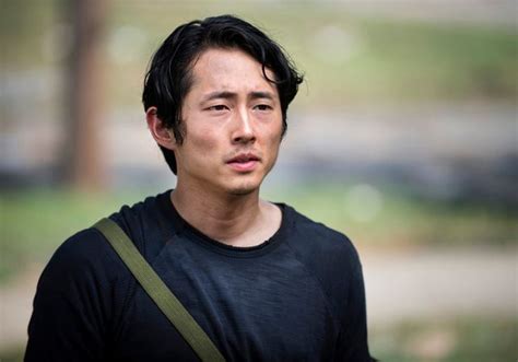 Qui Est Steven Yeun Linterprète De Glenn Dans The Walking Dead