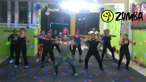 Travesuras By Nicky Jam Zumba Fitness Wilter Salazar Youtube