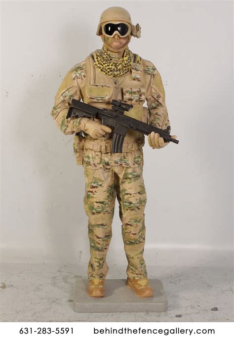 Soldier Statue Tactical Desert Tactical Desert Soldier Statue ...