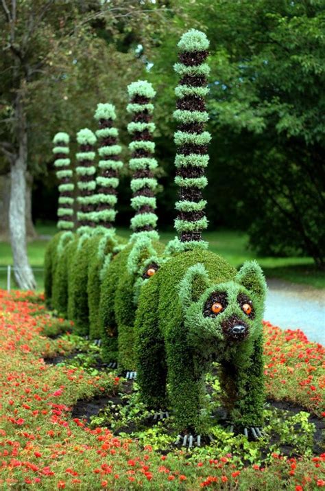 22 Unusual And Creative Garden Statues And Ornaments