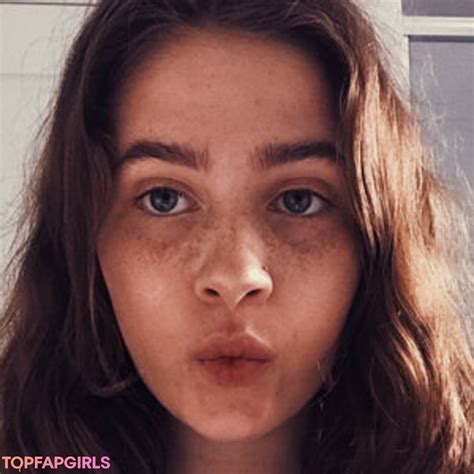 Clairo Nude OnlyFans Leaked Photo 25 TopFapGirls