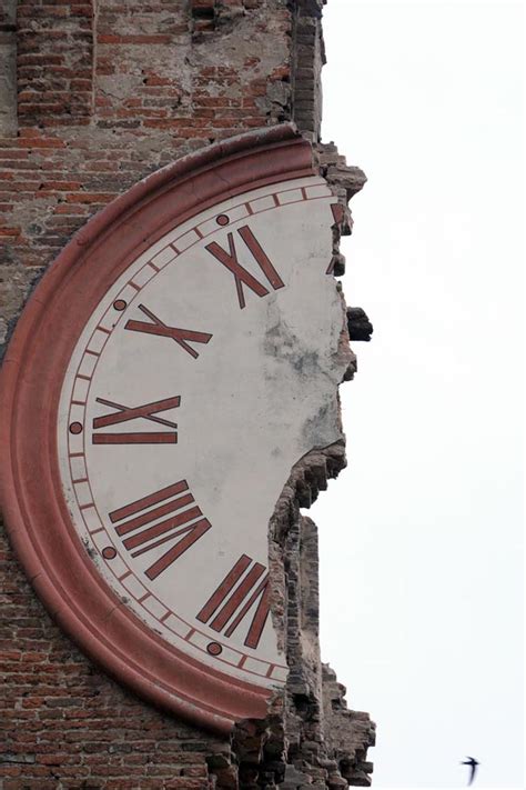 Ad annunciarlo il primo cittadino del paese della bassa modenese tra i più colpiti dai terremoti del 20 e del 29 maggio. Terremoto in Emilia, le foto - Il Post