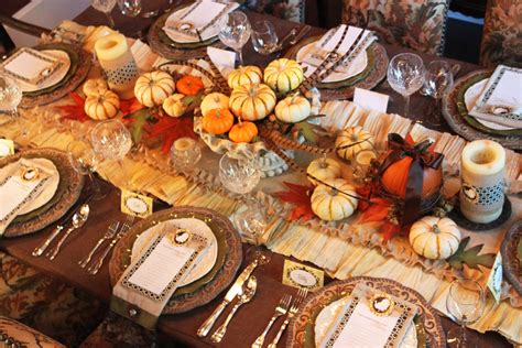 Plus, get menus from all of your favorite stars, like alton brown, ina garten and bobby flay. Anyone Can Decorate: Thanksgiving Table Decorating Ideas