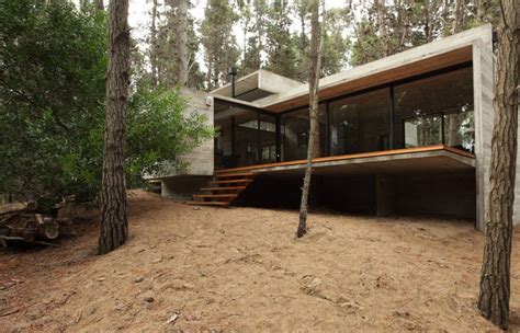 Jd House By Bak Arquitectos Concrete House Architecture Forest House