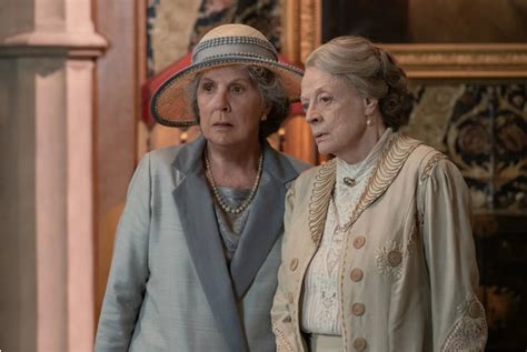 The Crawleys Are Back Everything You Need To Know About Downton Abbey