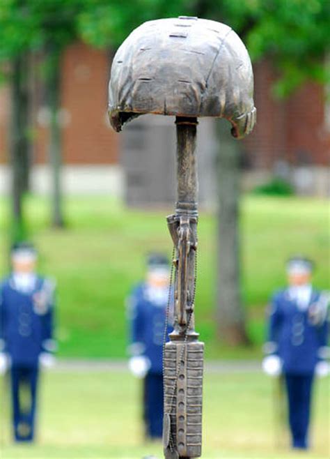 Fallen Soldier Bronze Monument Statue Battle Cross