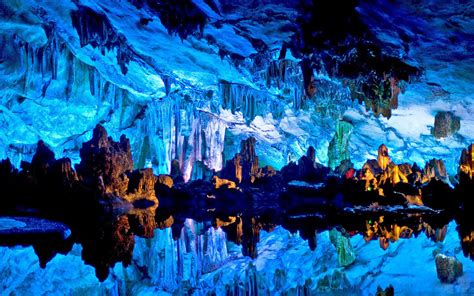 Reed Flute Cave Ludi Yan Guangxi China World For