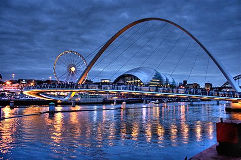 Millenium Bridge Newcastle Upon Tyne Picture Canvas Wall Art In Colour