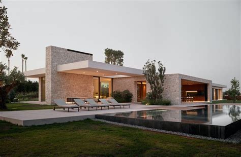 Beautiful Modern Spanish House With Courtyards And Pool Galerias De