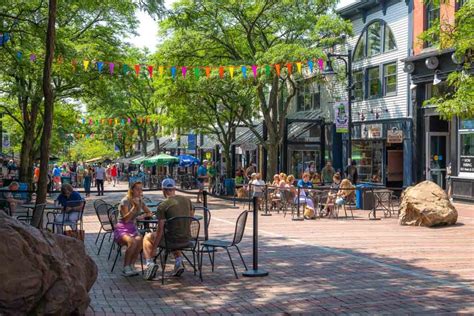 25 Of The Best Things To Do In Burlington Vermont This Fall