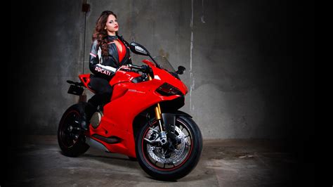 Sportbike Girl Wallpaper Wallpapersafari