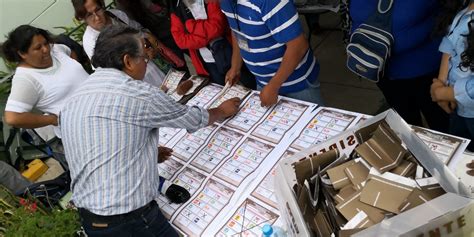 La segunda vuelta de la carrera presidencial en perú sigue tan apretada que aún cuando el procesamiento de votos roza el 100%, nadie se atreve. INE inicia conteo oficial de votos - Periodismo - CuartaMx