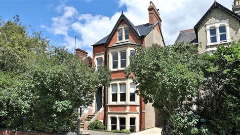 An Elegantly Proportioned Victorian House On Woodstock Road In Oxford