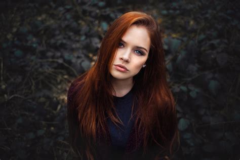 Women With Red Hair And Blue Eyes Portrait Of A Middle Aged Blue Eyed