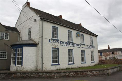 Londonderry Lodge © Roger Templeman Geograph Britain And Ireland