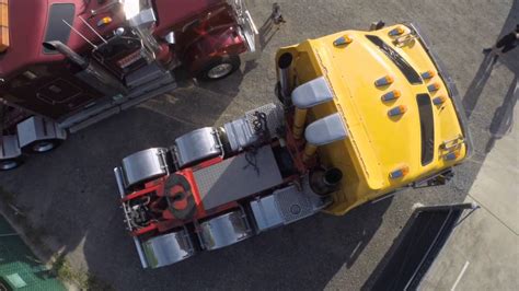 The new k200, complete with cummins isx engine and a choice of eaton manual or the ultrashift plus auto transmission, is rated to over 600 horsepower, yet the new cab floor is almost flat, with a lower engine tunnel. Kenworth K200 - YouTube