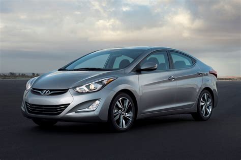 Used 2014 Hyundai Elantra For Sale Pricing And Features Edmunds